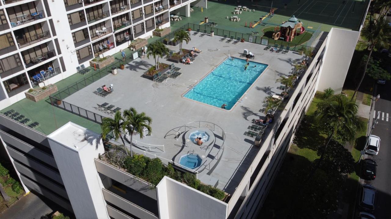 Waikiki Escapade Mountain Views Condo, Steps To Beach With Parking Perk Honolulu Exterior photo